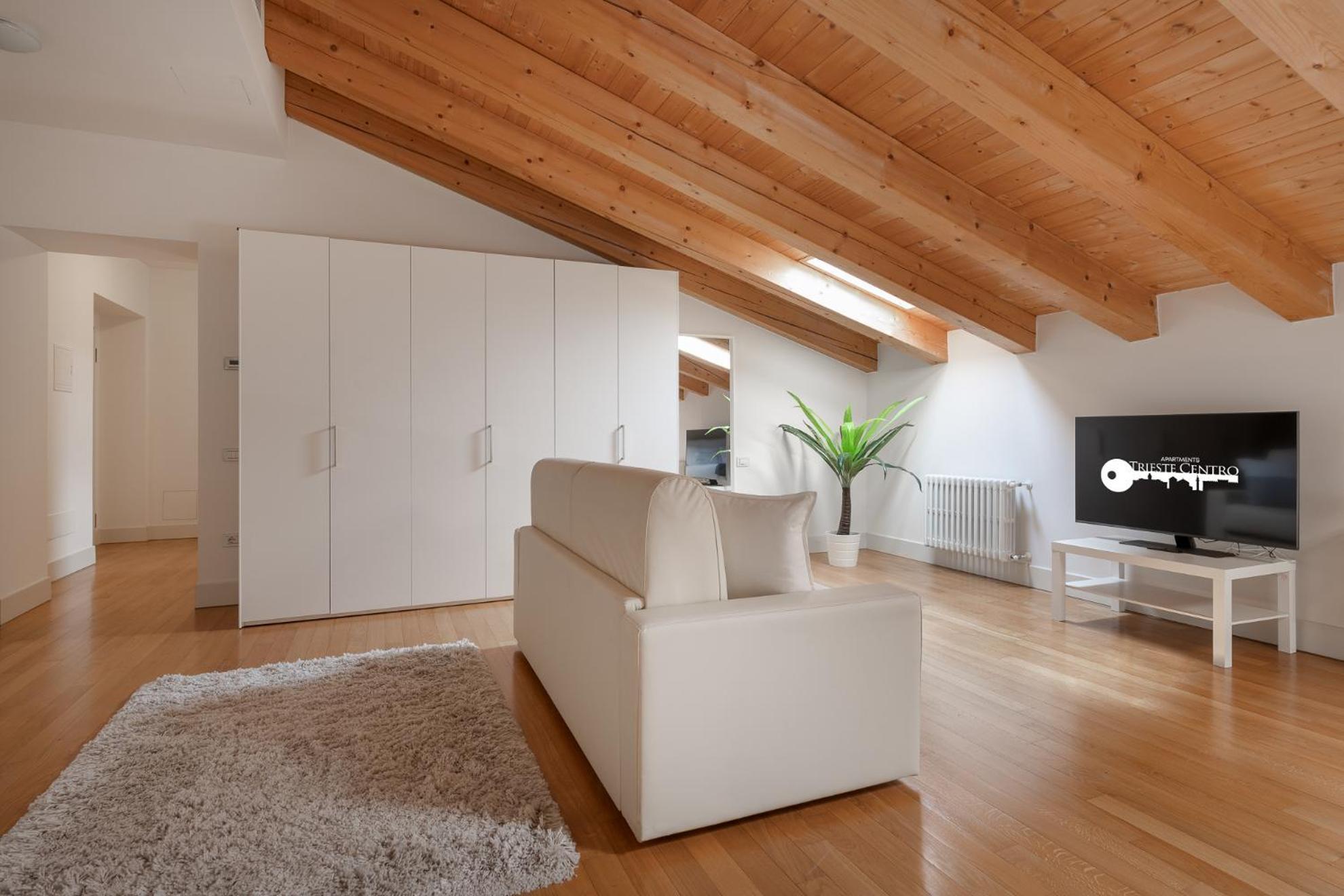 Apartments Trieste Centro I 3 ภายนอก รูปภาพ